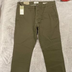Men’s Goodfellow & Co slim/chino pants